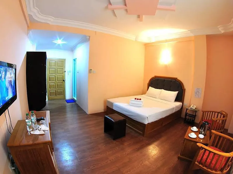 Hotel Glory Yangon 2*,  Myanmar